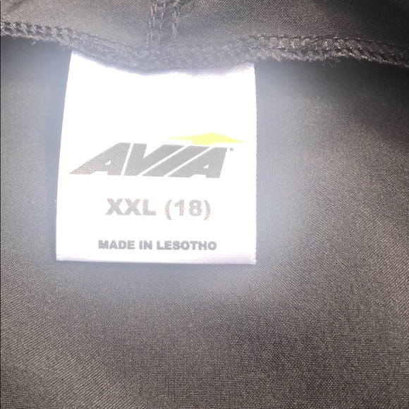 A jacket - Picture 4 of 5